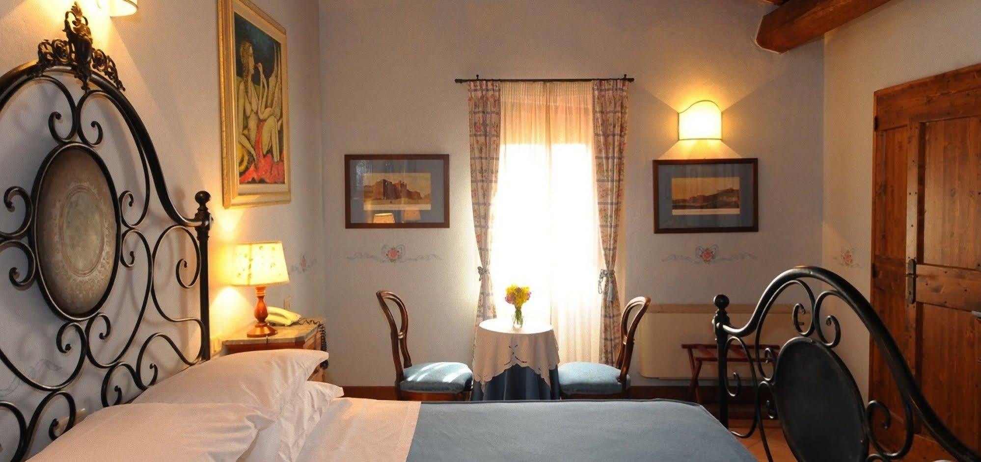 Borgo Mandoleto - Country Resort & Spa Solomeo Exterior photo