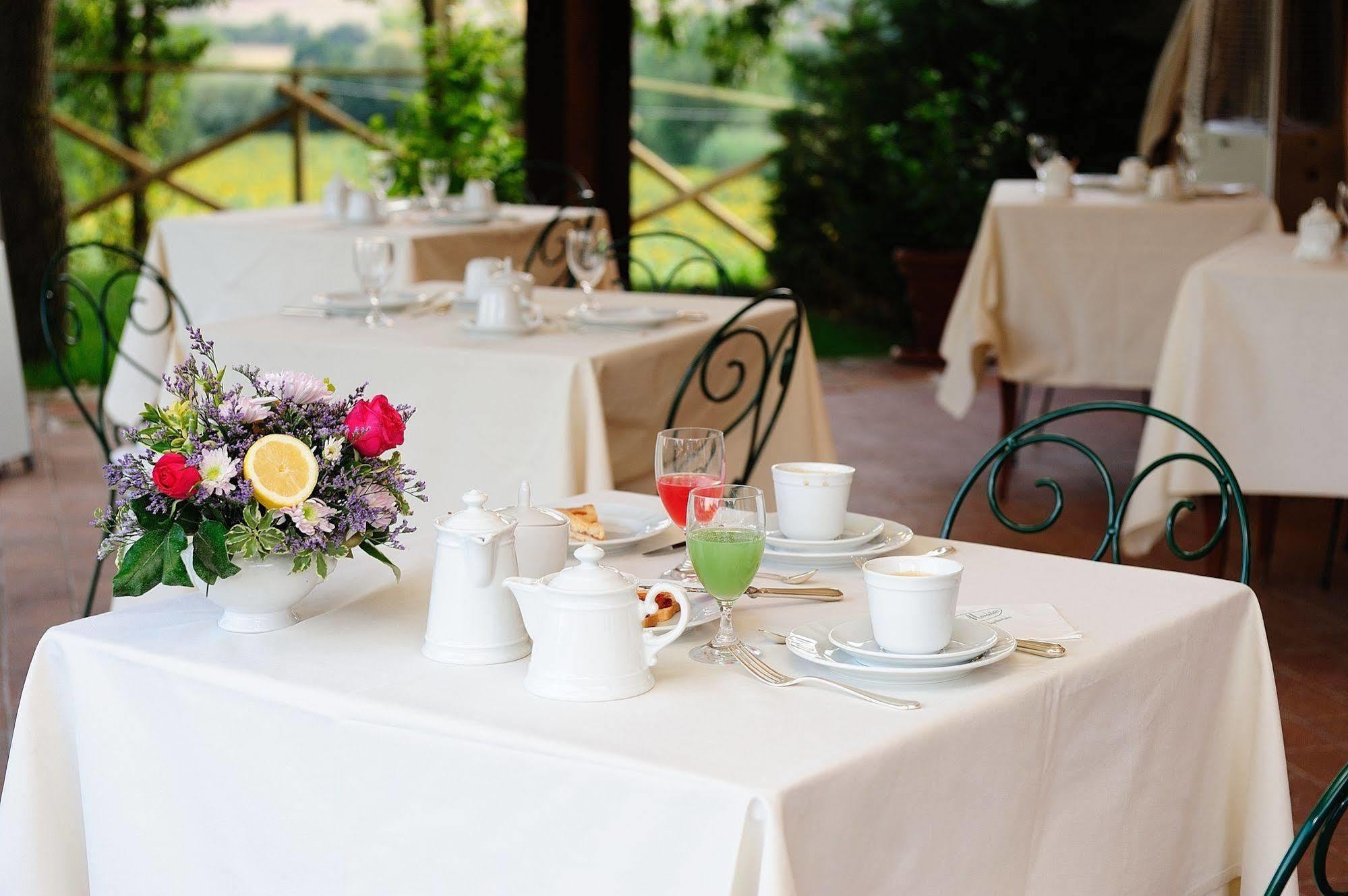 Borgo Mandoleto - Country Resort & Spa Solomeo Exterior photo
